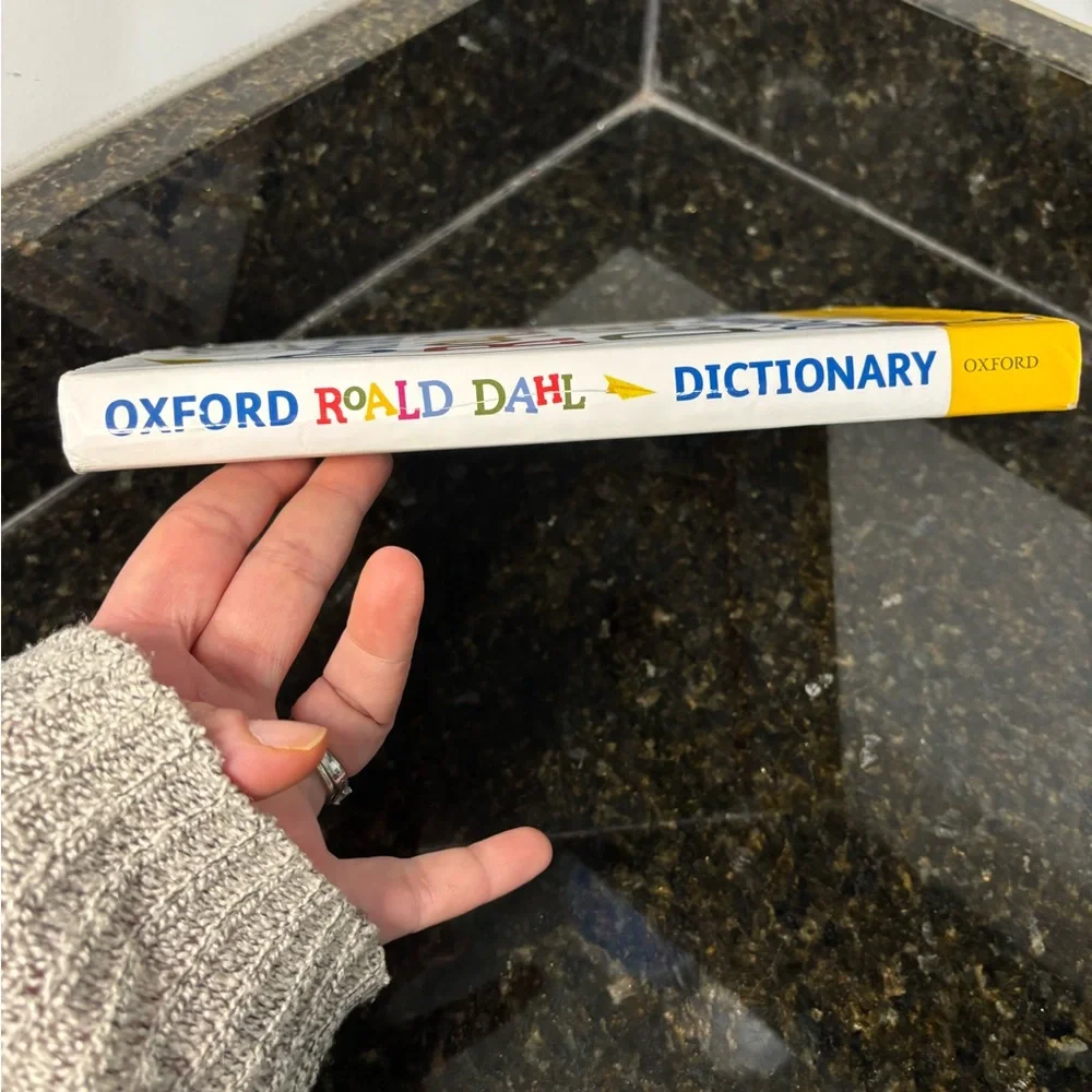 Hardback Oxford Roald Dahl Dictionary - Picture 2 of 10